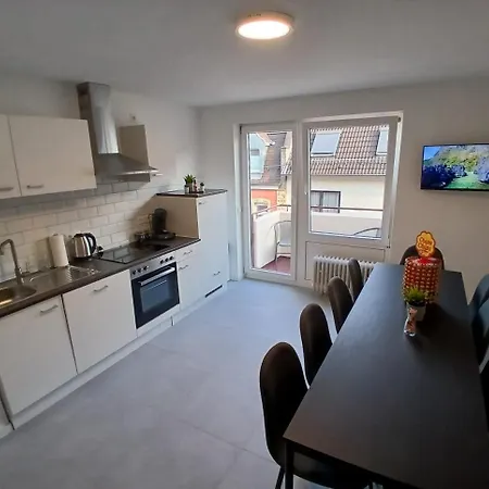 Albergue Hub 23 - Mit Balkon - Coffee For Free -